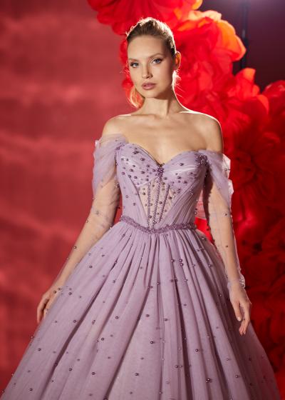 Kalp Yaka Romantik Yan Kol Detaylı İncili Nişanlık Kınalık gelinlik modeli Model 062