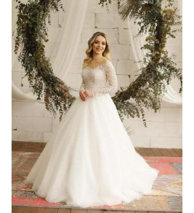 Uzun Kollu Avrupa Dantel Dizaynlı A Kesim Gelinlik